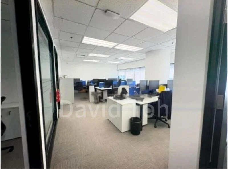 Office for Rent: High-Quality Fitted Office, City Hall - Image 5