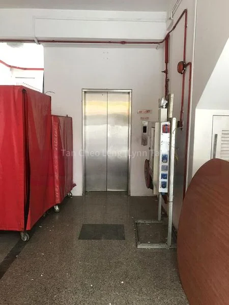 Office for Sale: Freehold, 7-storey building with lift. - Image 10