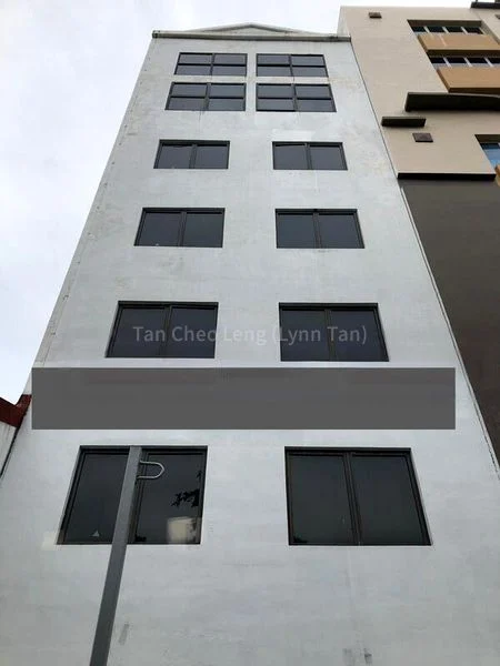 Office for Sale: Freehold, 7-storey building with lift. - Image 11