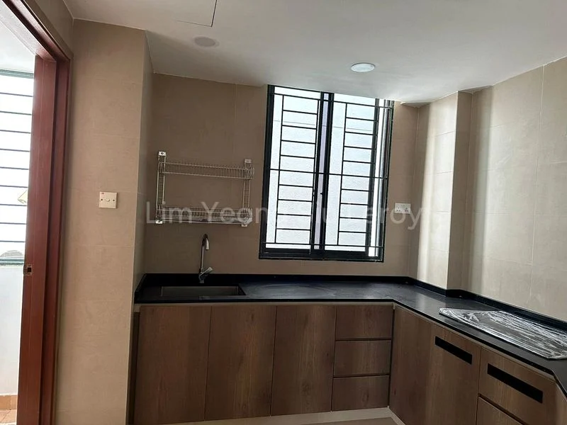 2+1 Bed Condo for Rent in  Glendale Park - Image 4