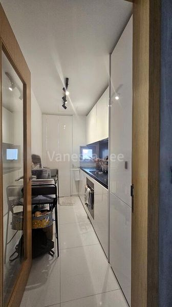3 Bed Condo for Rent in  26 Newton - Image 8