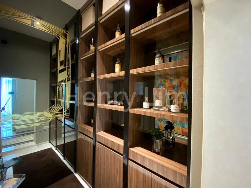 5 Bed Condo for Sale in Cliveden At Grange - Image 2