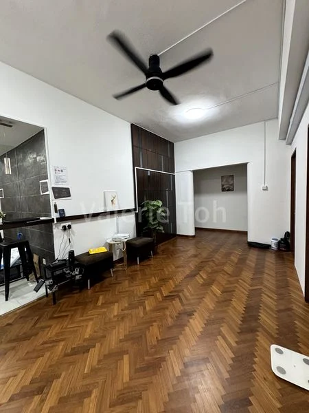Common Room (Condo) for Rent in  Oxley Garden - Image 5