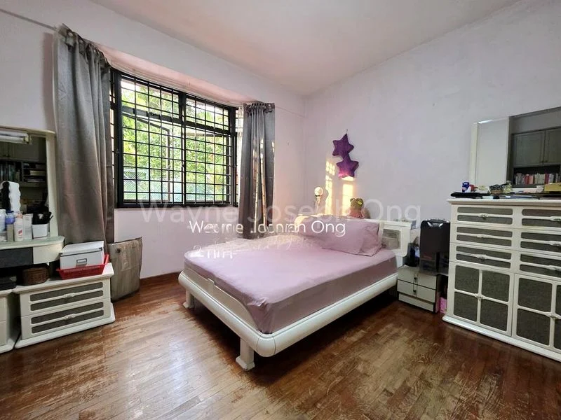 3 Bed Terraced House (Landed) for Sale in  Kent Ridge Drive - Image 5