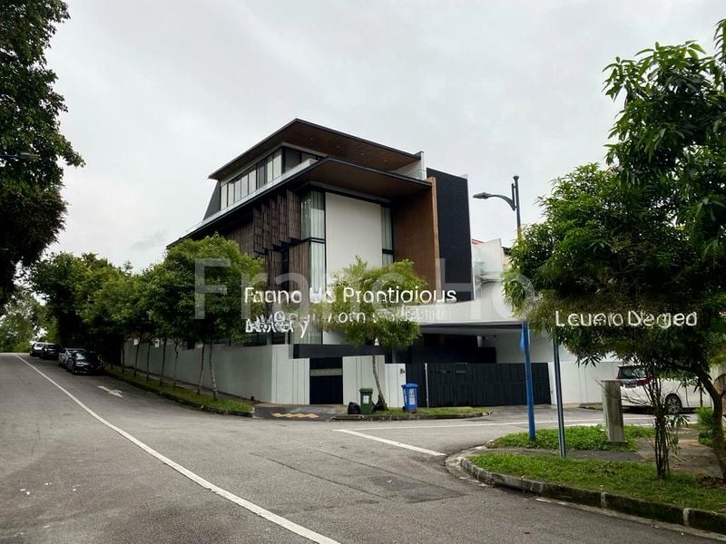 6 Bed Semi-Detached House (Landed) for Sale in Jalan Bumbong - Image 3