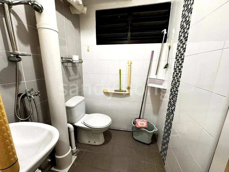 4 Room (4NG) HDB for Sale in 486 Jurong West Avenue 1 - Image 9