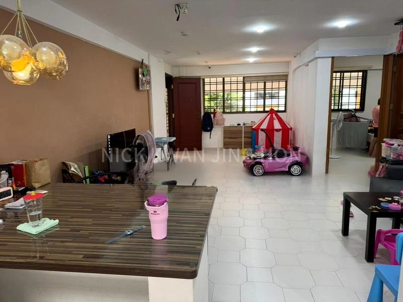 4 Room (4NG) HDB for Sale in  107 Bukit Purmei Road - Image 3