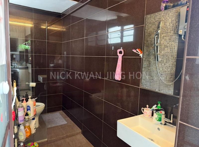 4 Room (4NG) HDB for Sale in  107 Bukit Purmei Road - Image 5