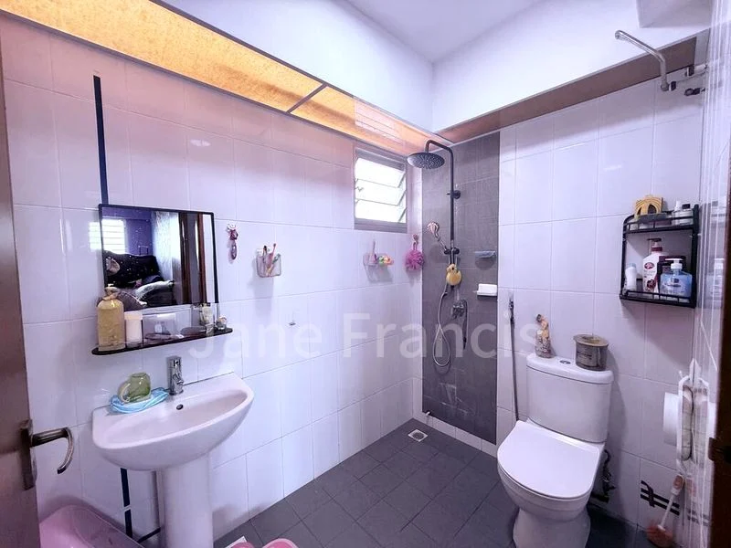 5 Room (5I) HDB for Sale in  455B Ang Mo Kio Street 44 - Image 11