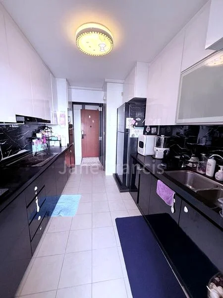 5 Room (5I) HDB for Sale in  455B Ang Mo Kio Street 44 - Image 4