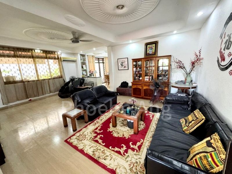 4 Bed Corner Terrace (Landed) for Sale in  Sennett Estate - Image 9
