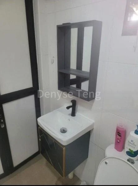 2 Room (2A) HDB for Rent in  593B Montreal Link - Image 2