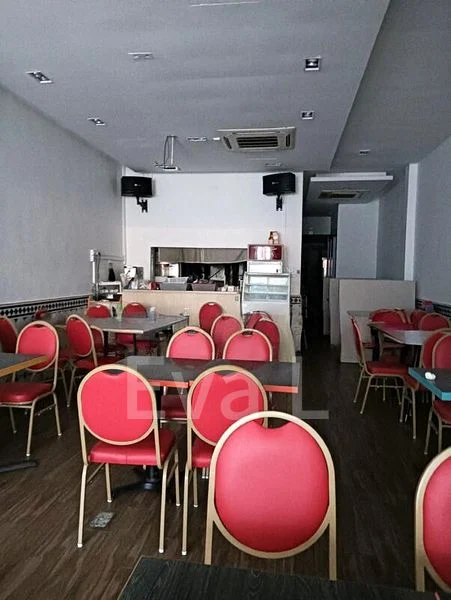 Shop / Shophouse for Rent: 2-Storey F&B Unit on Jalan Besar - Image 2