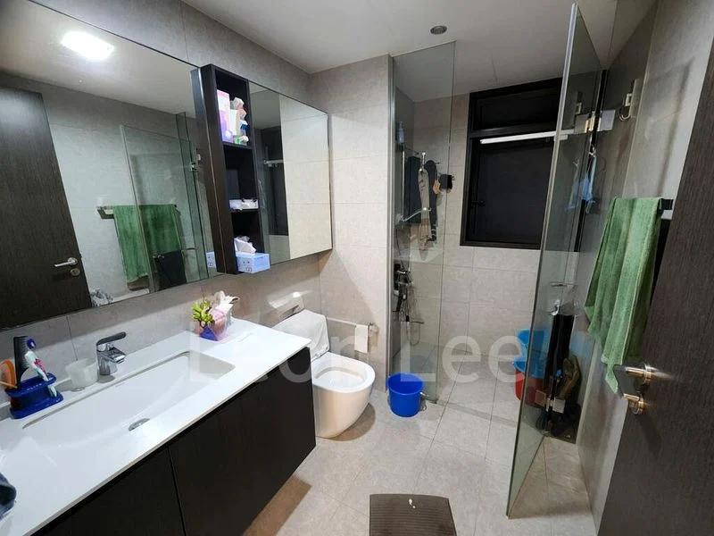 Master Room (Condo) for Rent in  iNZ Residence - Image 5