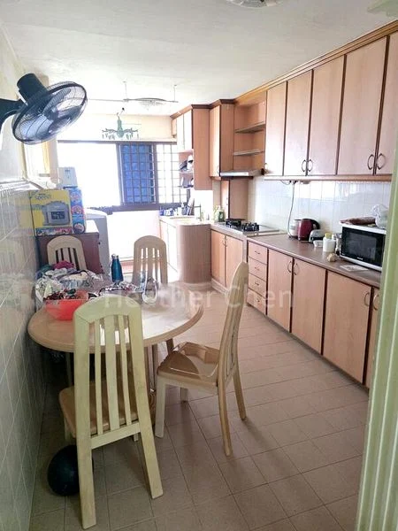 3 Room (3I) HDB for Rent in 326 Clementi Avenue 5 - Image 3