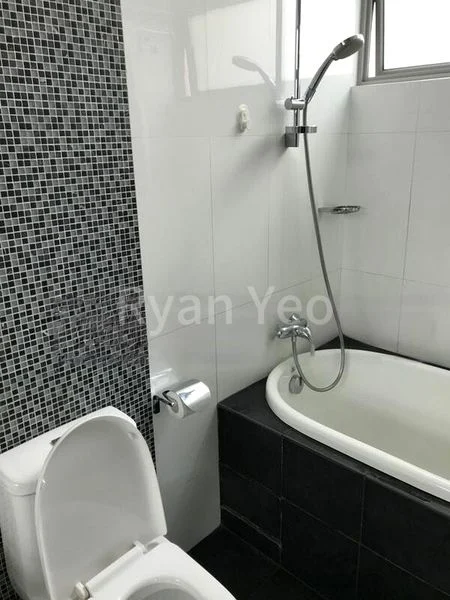 2 Bed Terraced House (Landed) for Rent in Carlisle Road - Image 10