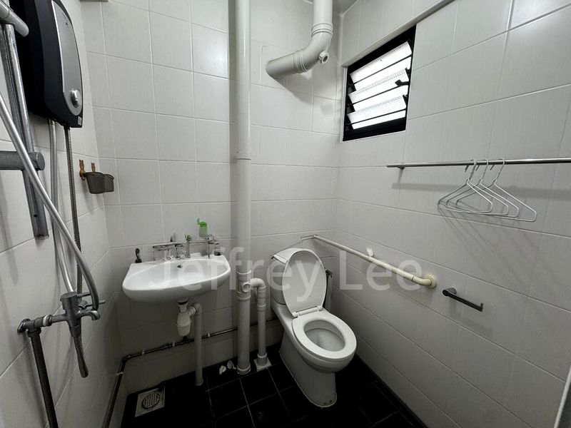 3 Room (3NG) HDB for Sale in  104 Serangoon North Avenue 1 - Image 6