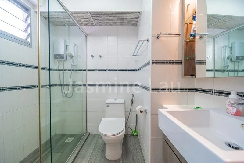 4 Room (4A) HDB for Sale in  22 Ghim Moh Link - Image 3