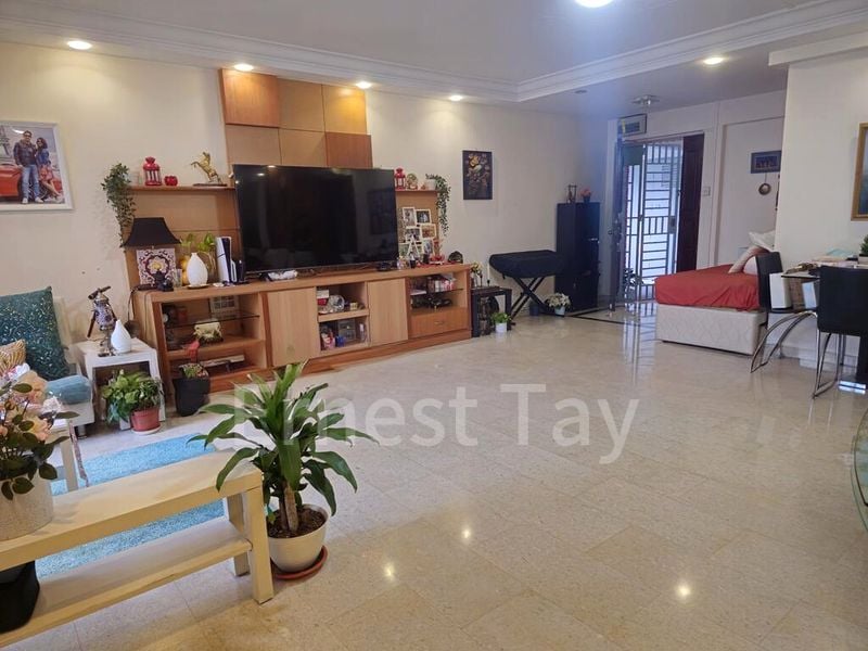 5 Room (5I) HDB for Sale in  192A Rivervale Drive - Image 6