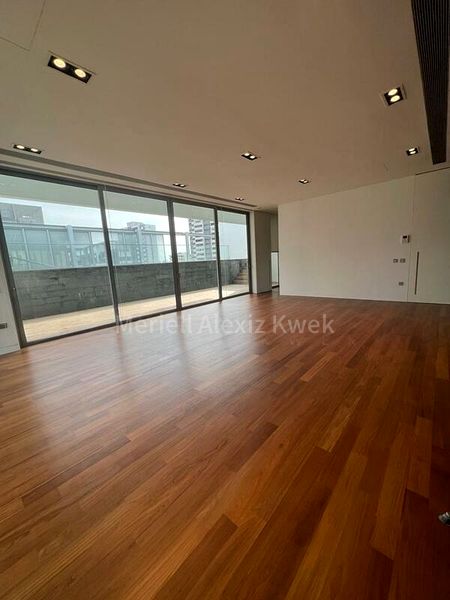 4 Bed Condo for Rent in The Oliv - Image 7