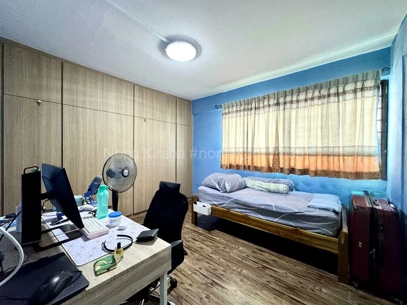 5 Room (5STD) HDB for Sale in  217 Lorong 8 Toa Payoh - Image 3