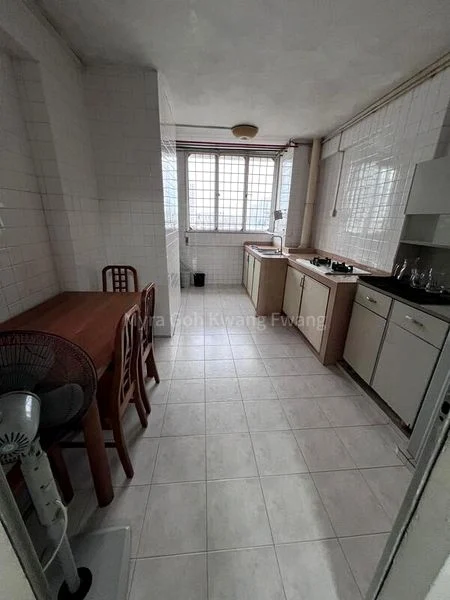 3 Room (3I) HDB for Rent in  534 Bukit Batok Street 51 - Image 6