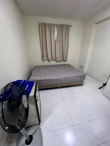 3 Room (3I) HDB for Rent in  534 Bukit Batok Street 51 - Image 3