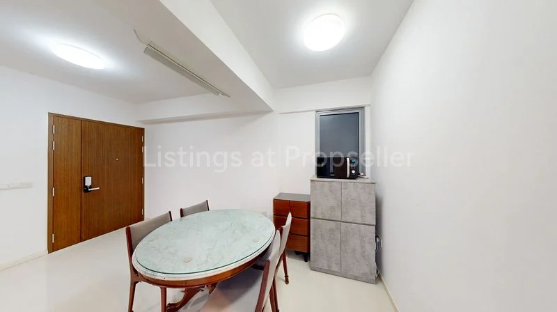 3 Bed Executive Condo for Rent in The Visionaire - Image 2