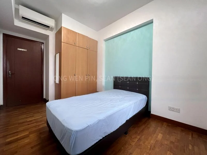 Common Room (Condo) for Rent in  The Mayfair - Image 7