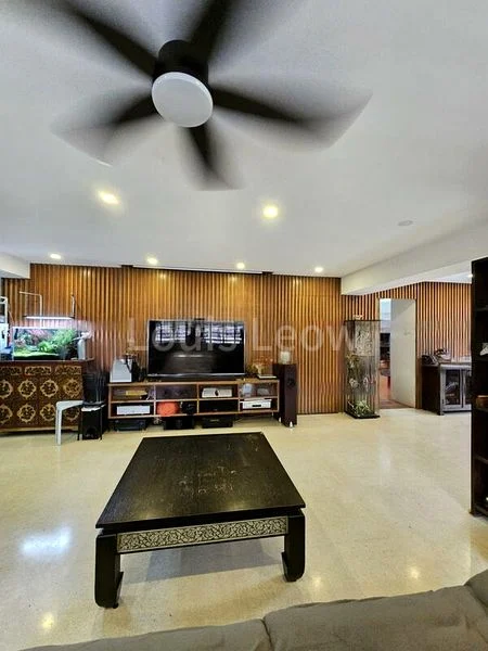 Executive HDB for Sale in  607 Elias Road - Image 15