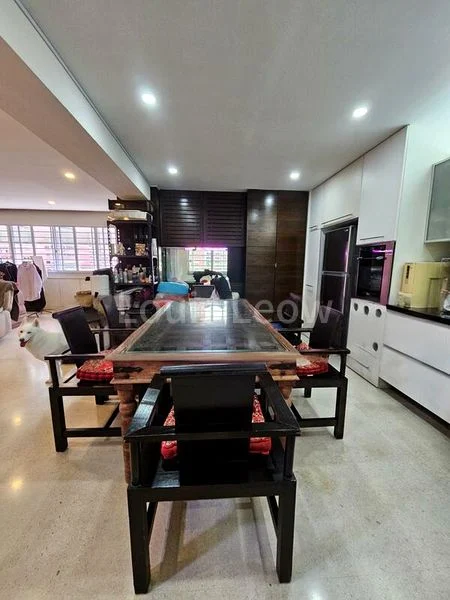 Executive HDB for Sale in  607 Elias Road - Image 8