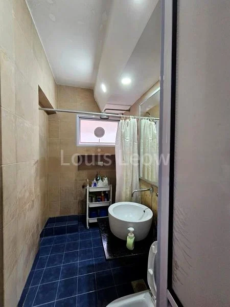 Executive HDB for Sale in  607 Elias Road - Image 6