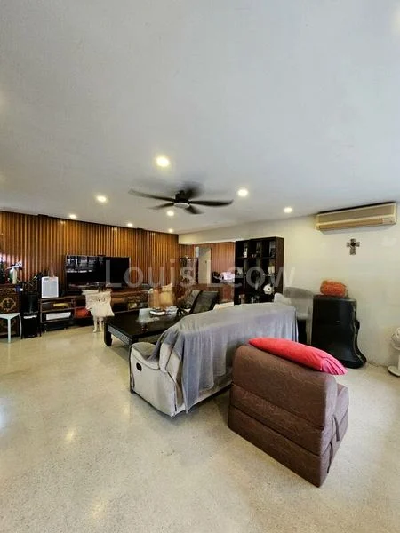 Executive HDB for Sale in  607 Elias Road - Image 14