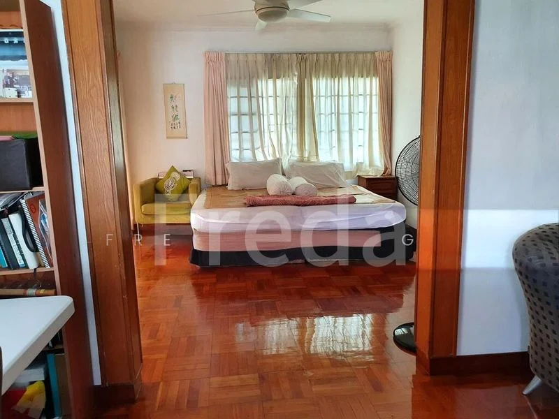 Room (Landed) for Rent in  Watten Estate - Image 12