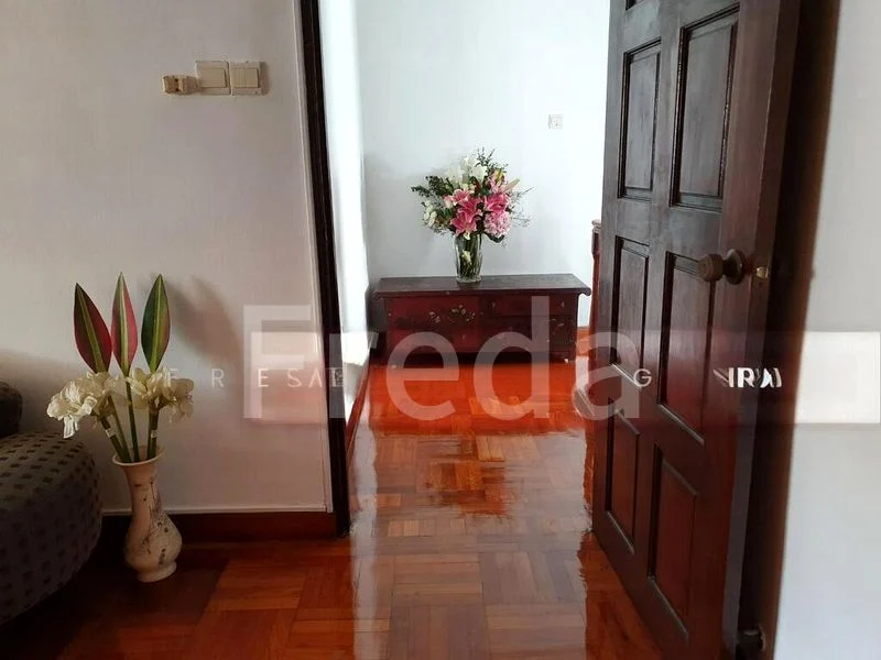 Room (Landed) for Rent in  Watten Estate - Image 9