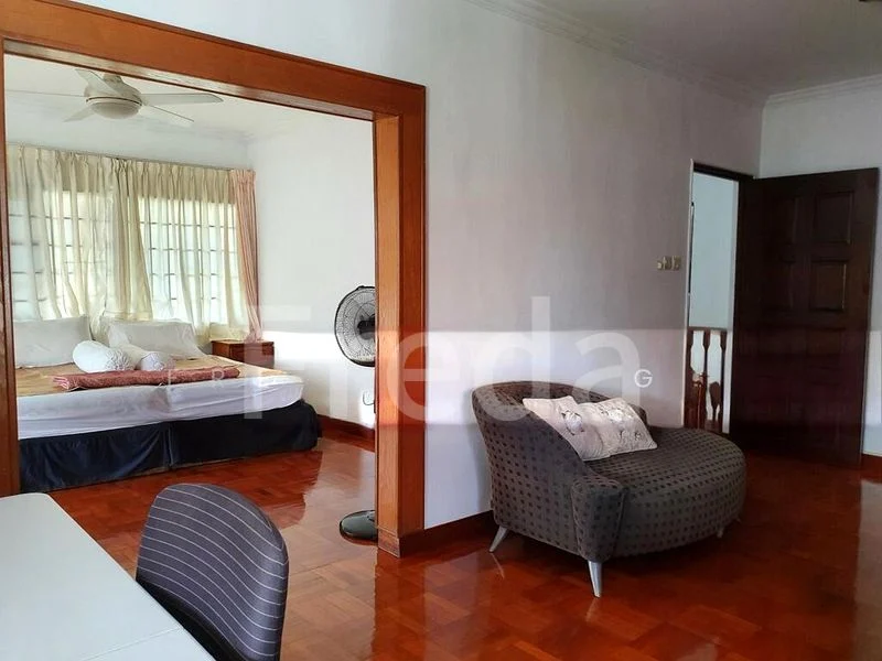 Room (Landed) for Rent in  Watten Estate - Image 15