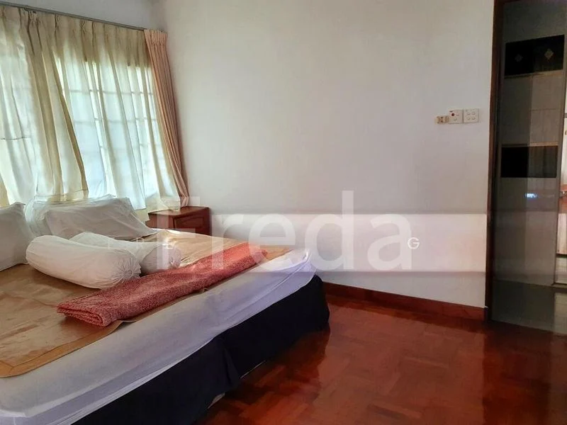 Room (Landed) for Rent in  Watten Estate - Image 13