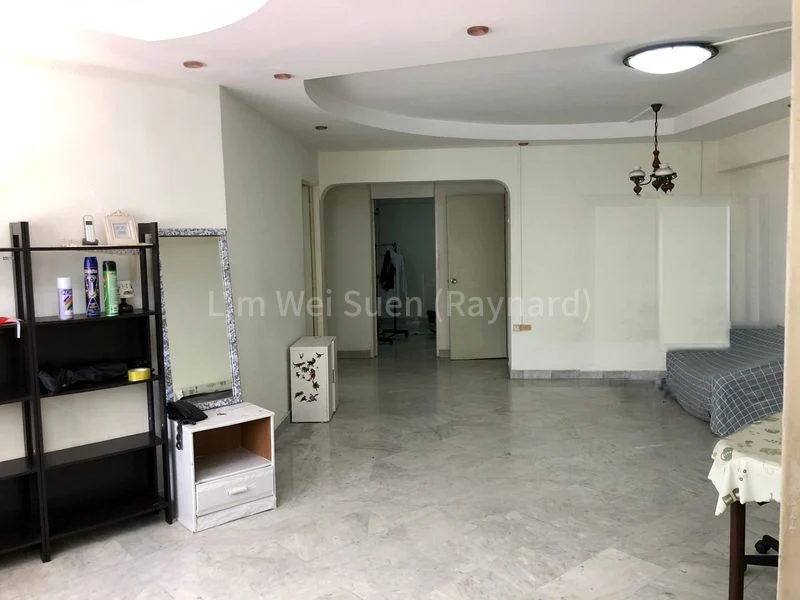 4 Room (4NG) HDB for Rent in  210 Bukit Batok Street 21 - Image 1