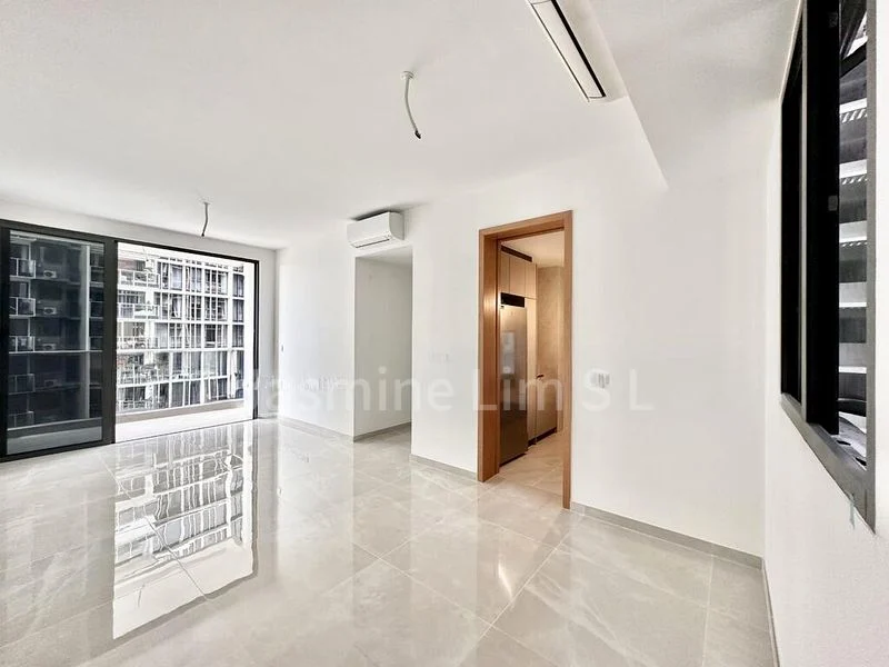 3 Bed Condo for Rent in  Penrose - Image 13