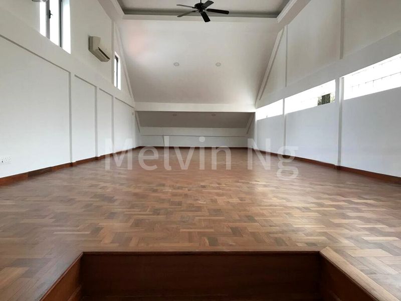 7 Bed Corner Terrace (Landed) for Sale around  New Upper Changi Road - Image 3