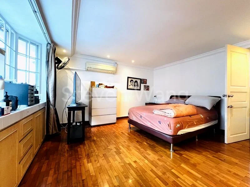 5 Bed Terraced House (Landed) for Rent in  Serangoon Avenue 3 - Image 10