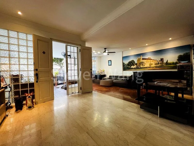 5 Bed Terraced House (Landed) for Rent in  Serangoon Avenue 3 - Image 4