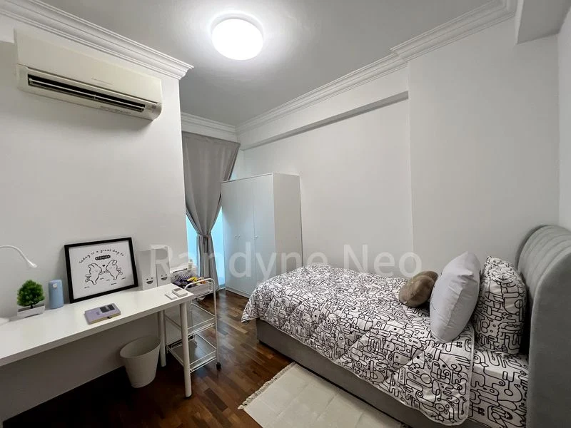 Common Room (Condo) for Rent in  Santa Fe Mansions - Image 1