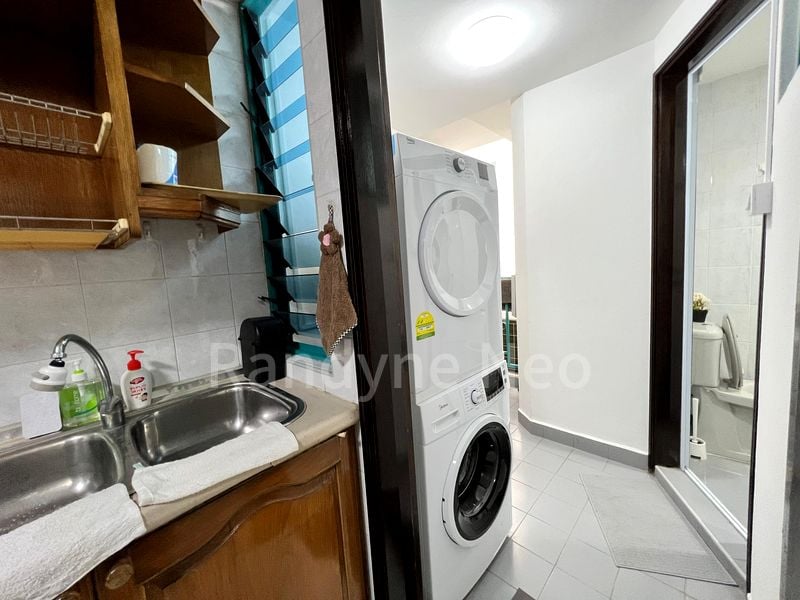 Common Room (Condo) for Rent in  Santa Fe Mansions - Image 11