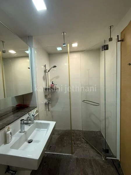 5 Bed Condo for Rent in  Livia - Image 7