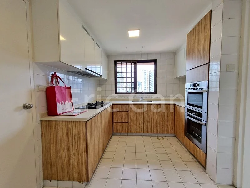 4 Bed Apartment (Condo) for Rent in  Parkway View - Image 5