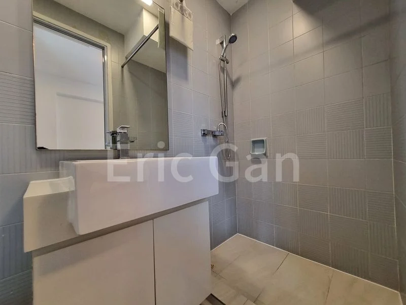 4 Bed Apartment (Condo) for Rent in  Parkway View - Image 16