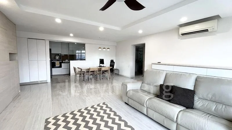 5 Room (5I) HDB for Rent in 440B Bukit Batok West Avenue 8 - Image 6