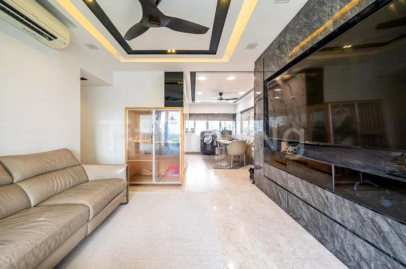 3 Bed Condo for Sale in  Pasadena - Image 11