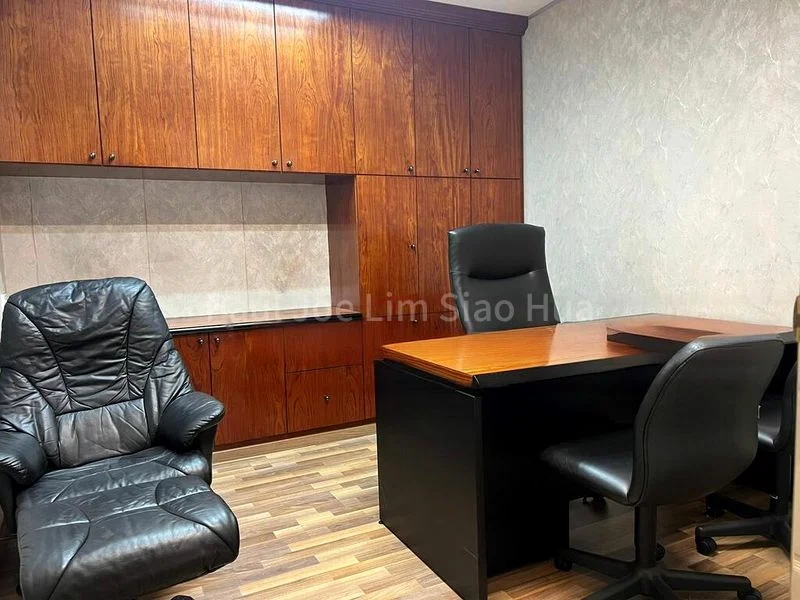 Office for Sale: Textile Centre - Image 7